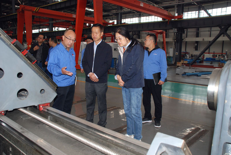 天水市政協、科技局領導來星火機床公司調研