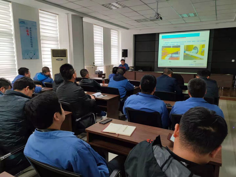 星火機床公司舉辦銷售員培訓交流座談會