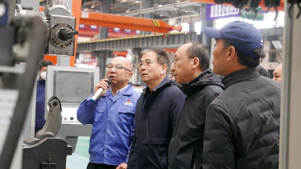 住甘全國政協考察組到星火機床公司參觀考察 住甘全國政協考察組到星火機床公司參觀考察