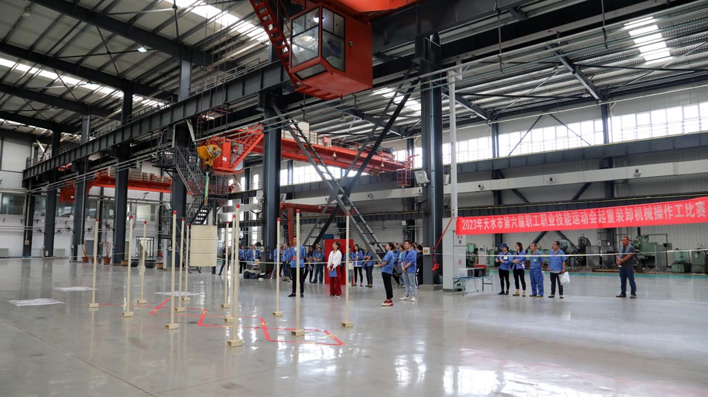 星火機床公司王玲全獲2023年“甘肅省技術能手”稱號 星火機床公司王玲全獲2023年“甘肅省技術能手”稱號