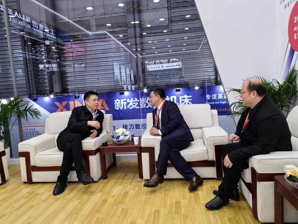 星火機床蔣保權和武重機床丁劍座談 星火機床蔣保權和武重機床丁劍座談