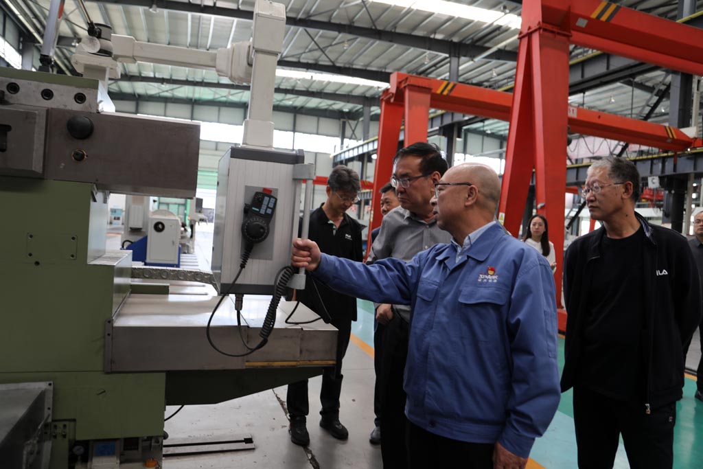 遼寧省朝陽市政協考察組來星火公司參觀 遼寧省朝陽市政協考察組來星火公司參觀